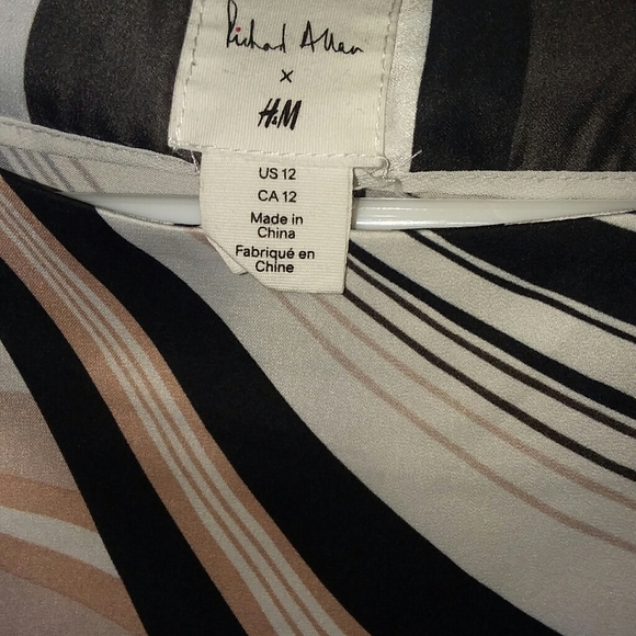 H&M Blouse - Picture 5 of 5